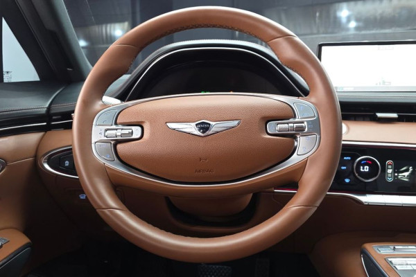 2021 Genesis GV70 с пробегом 20 078 км