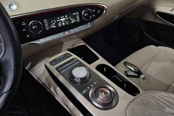 2021 Genesis GV70 с пробегом 90 867 км