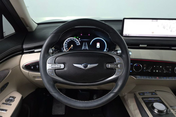 2021 Genesis GV70 с пробегом 65 123 км