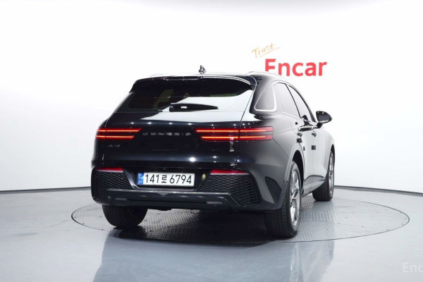 2022 Genesis GV70 с пробегом 64 216 км