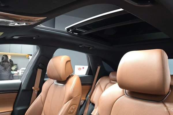 2021 Genesis GV70 с пробегом 20 078 км