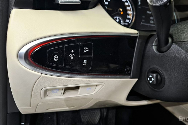 2021 Genesis GV70 с пробегом 90 867 км