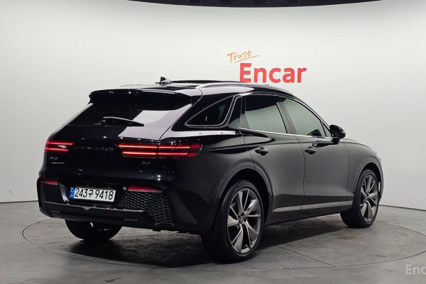 2021 Genesis GV70 с пробегом 72 140 км