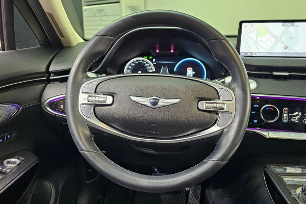 2021 Genesis GV70 с пробегом 91 078 км
