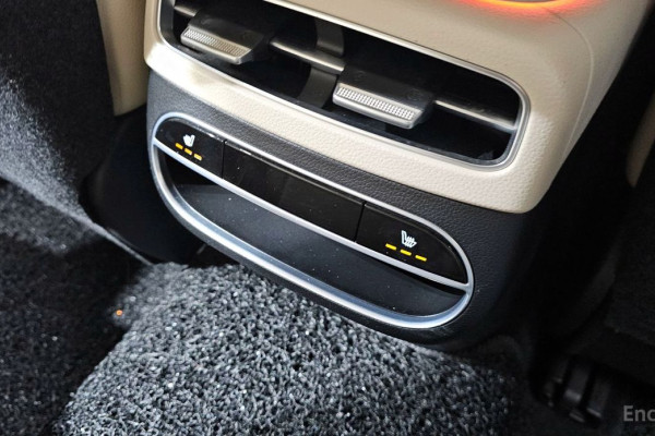 2021 Genesis GV70 с пробегом 90 867 км