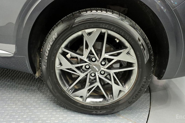 2021 Genesis GV70 с пробегом 47 571 км