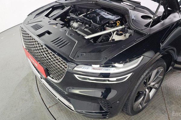 2021 Genesis GV70 с пробегом 72 140 км