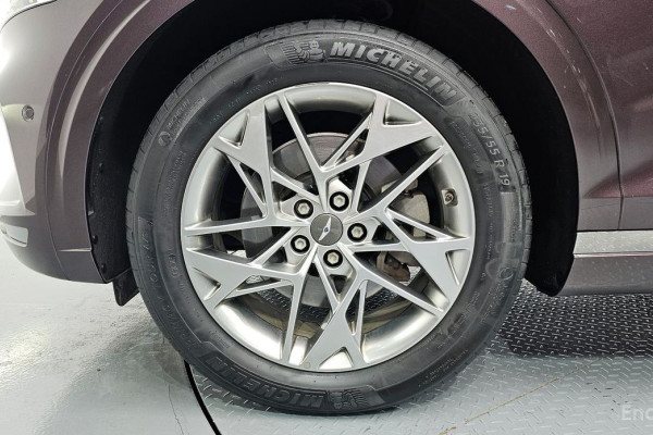 2021 Genesis GV70 с пробегом 91 407 км