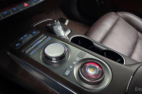 2021 Genesis GV70 с пробегом 47 571 км