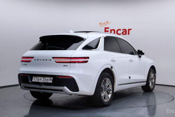 2021 Genesis GV70 с пробегом 99 133 км