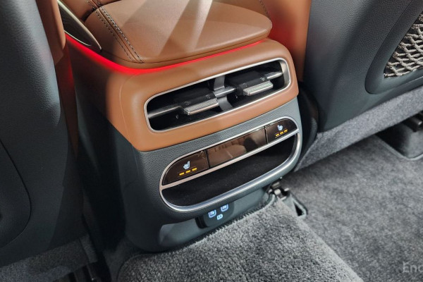 2022 Genesis GV70 с пробегом 64 216 км