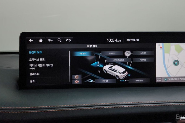 2022 Genesis GV70 с пробегом 64 216 км