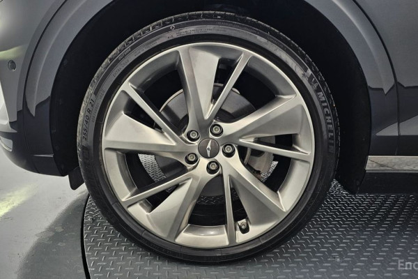 2021 Genesis GV70 с пробегом 50 432 км