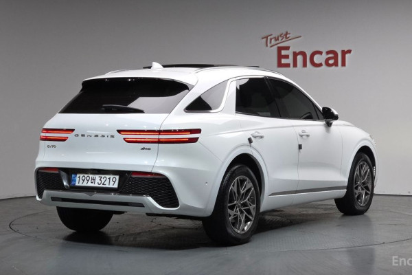 2021 Genesis GV70 с пробегом 80 411 км