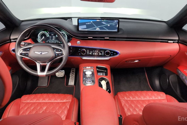 2022 Genesis GV70 с пробегом 68 645 км