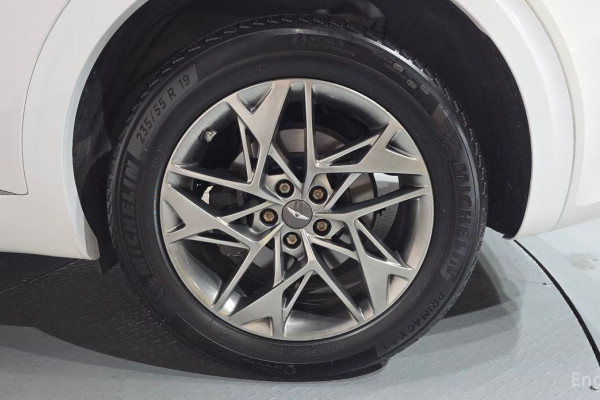 2021 Genesis GV70 с пробегом 80 411 км