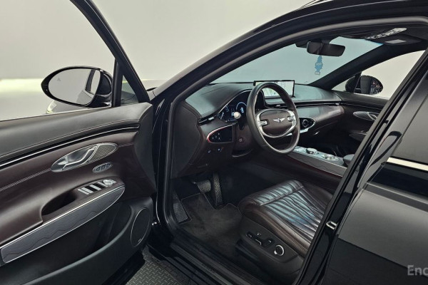 2021 Genesis GV70 с пробегом 50 432 км