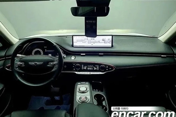 2022 Genesis GV70 с пробегом 35 067 км