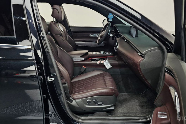 2021 Genesis GV70 с пробегом 50 432 км