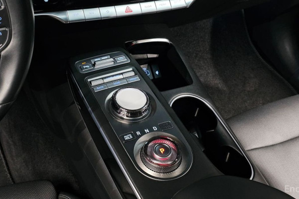 2021 Genesis GV70 с пробегом 70 289 км