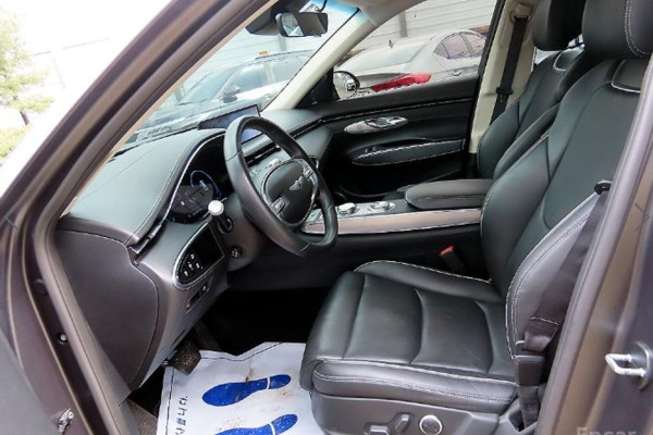 2021 Genesis GV70 с пробегом 56 614 км