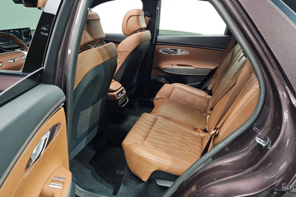 2021 Genesis GV70 с пробегом 91 407 км