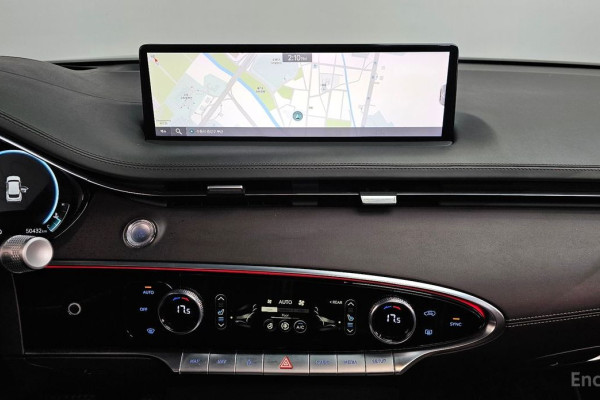 2021 Genesis GV70 с пробегом 50 432 км