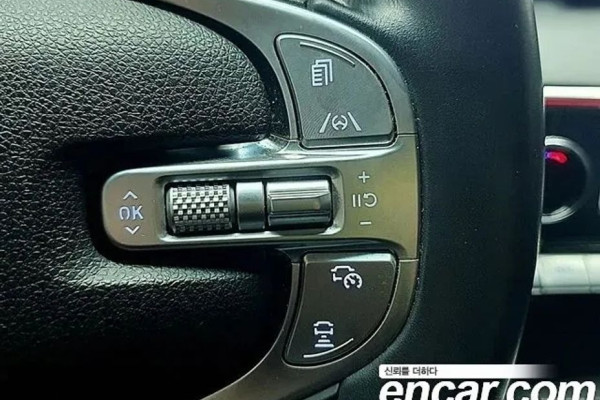 2022 Genesis GV70 с пробегом 35 067 км