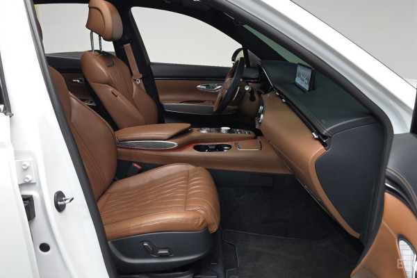 2021 Genesis GV70 с пробегом 80 411 км