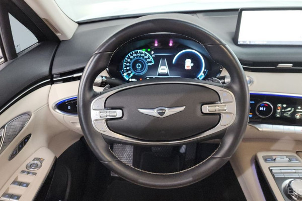 2021 Genesis GV70 с пробегом 99 133 км