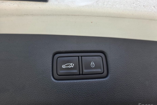 2021 Genesis GV70 с пробегом 46 147 км