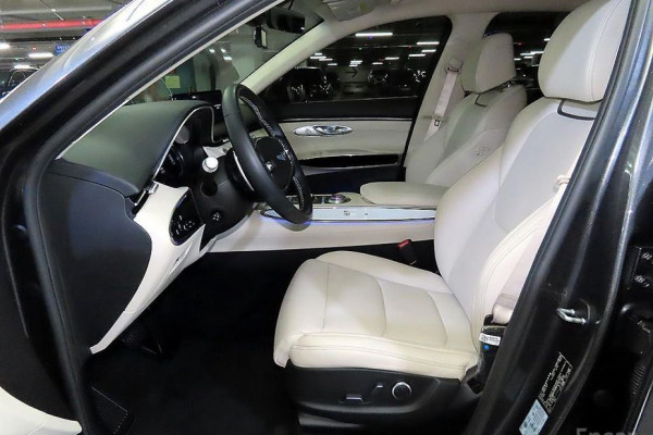 2021 Genesis GV70 с пробегом 15 409 км