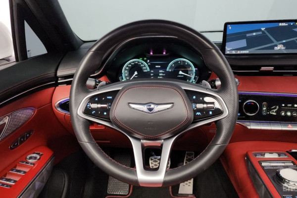 2022 Genesis GV70 с пробегом 68 645 км