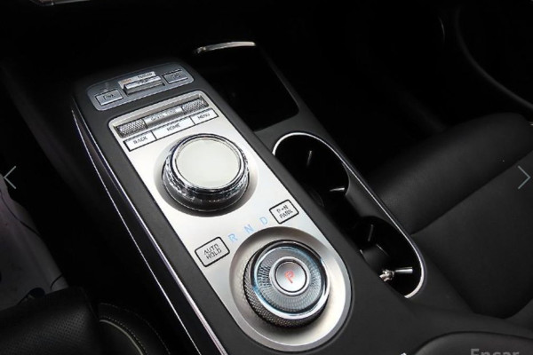 2021 Genesis GV70 с пробегом 56 614 км