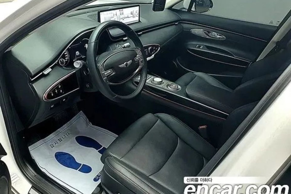 2022 Genesis GV70 с пробегом 35 067 км