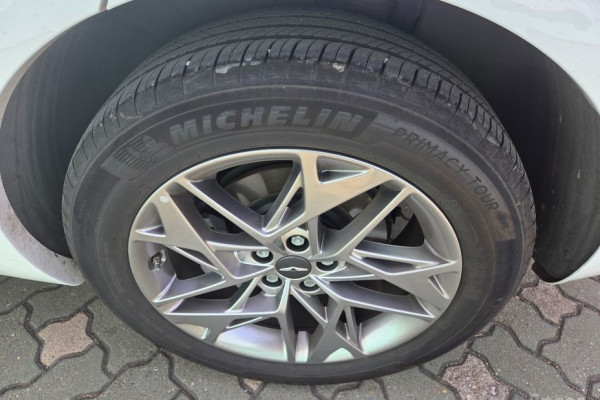 2021 Genesis GV70 с пробегом 46 147 км