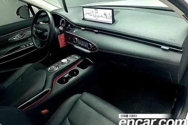 2022 Genesis GV70 с пробегом 35 067 км