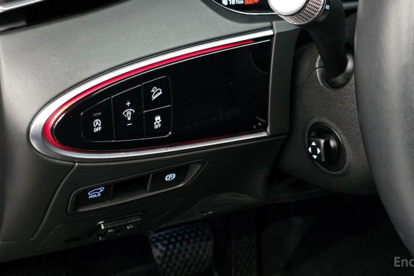 2021 Genesis GV70 с пробегом 70 289 км