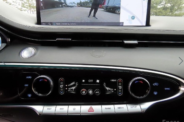 2021 Genesis GV70 с пробегом 56 614 км