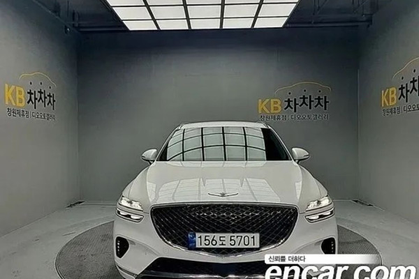2022 Genesis GV70 с пробегом 35 067 км
