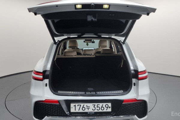 2021 Genesis GV70 с пробегом 99 133 км