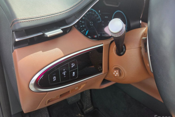 2021 Genesis GV70 с пробегом 46 147 км