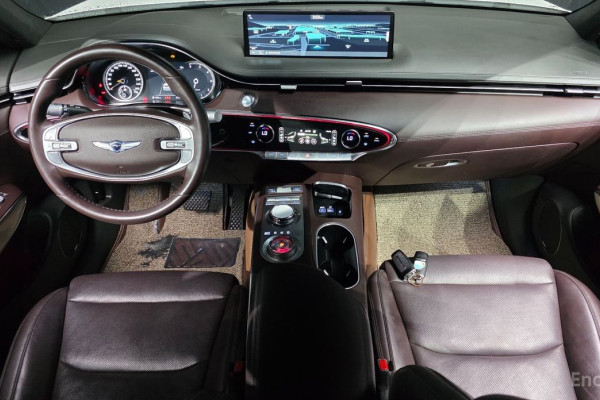 2021 Genesis GV70 с пробегом 81 613 км