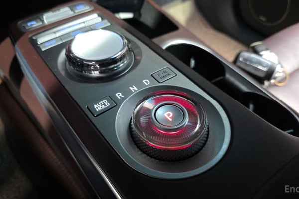 2021 Genesis GV70 с пробегом 81 613 км