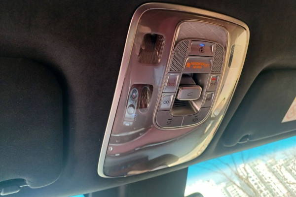 2021 Genesis GV70 с пробегом 98 160 км