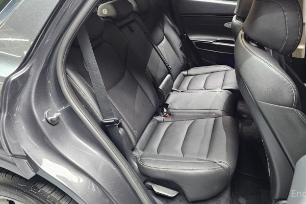 2021 Genesis GV70 с пробегом 85 296 км