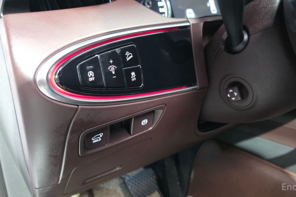 2021 Genesis GV70 с пробегом 81 613 км