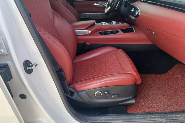 2021 Genesis GV70 с пробегом 98 160 км