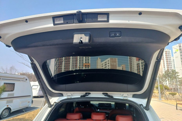 2021 Genesis GV70 с пробегом 98 160 км