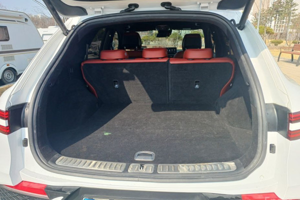 2021 Genesis GV70 с пробегом 98 160 км